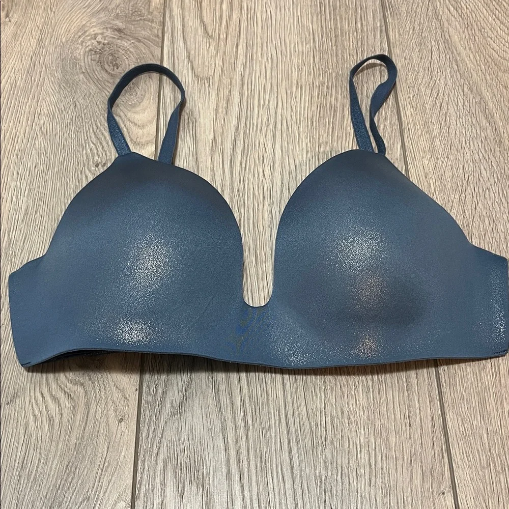 Victoria's Secret No-Wire Blue Metallic Plunge Bra Wireless 34C - Picture 2 of 6